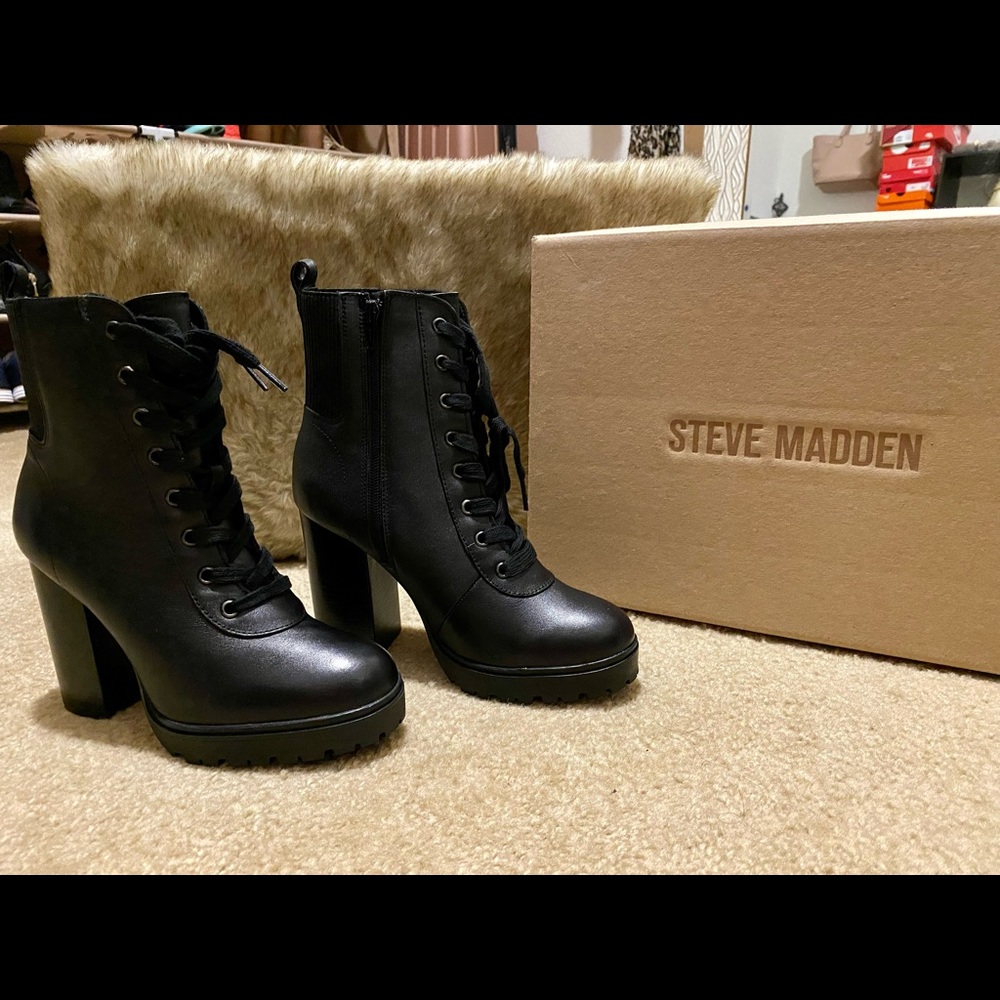 Steve Madden Latch Bootie